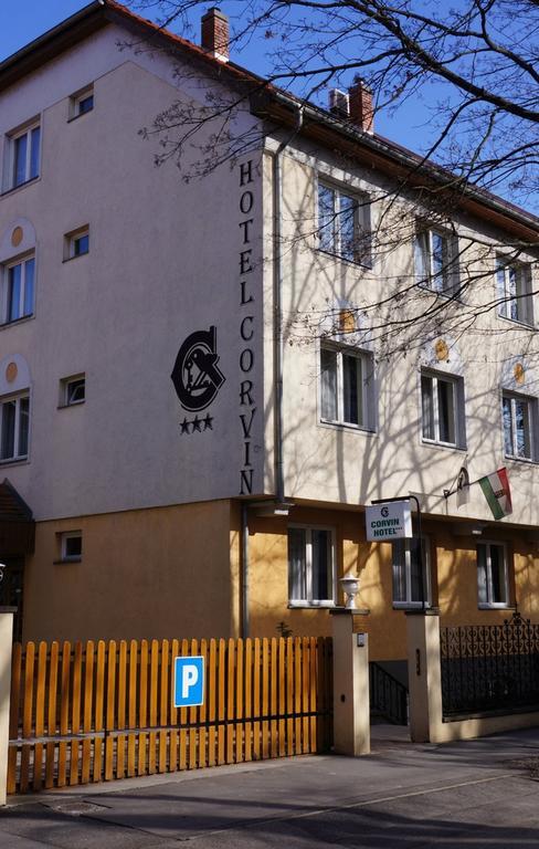 Corvin Hotel Дьёр Экстерьер фото